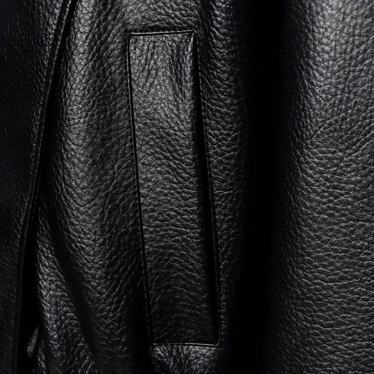 Jaqueta Feminina Camellia Oversized de Corte Solto, Nova para Outono/Inverno, Estilo Europeu e Americano, Casaco Minimalista Versátil Premium em Couro Sintético para Outono - Preto
